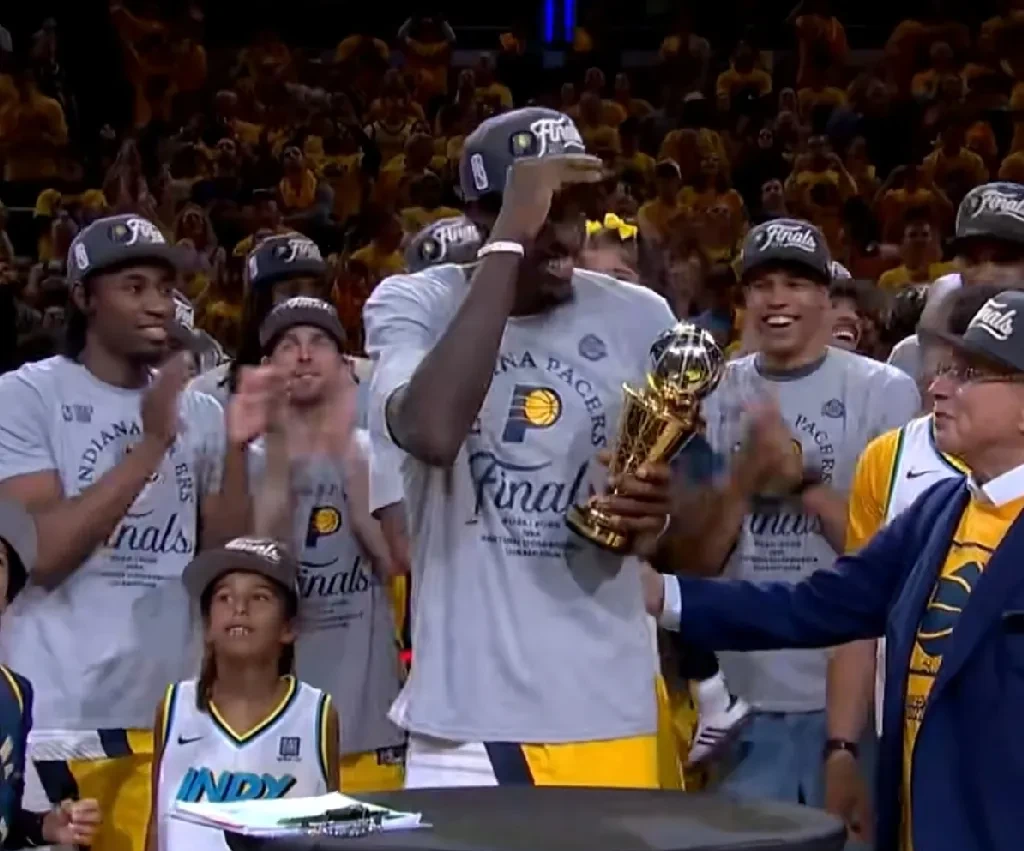 刷新纪录引爆全场！，西亚卡姆意外战胜DWG全场沸腾不已(西亚卡姆集锦)NINE GAME